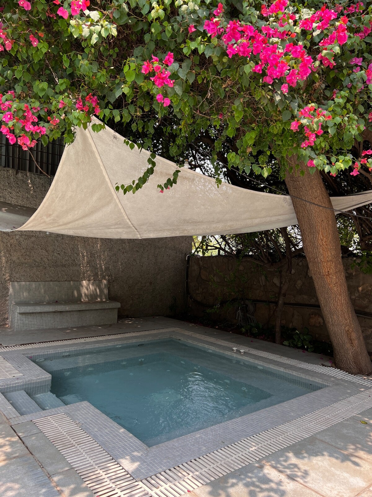 IVY Bridge | Luxe 5 BHK Farmhouse | Pool, Cook, Jacuzzi - Tap to explore photos